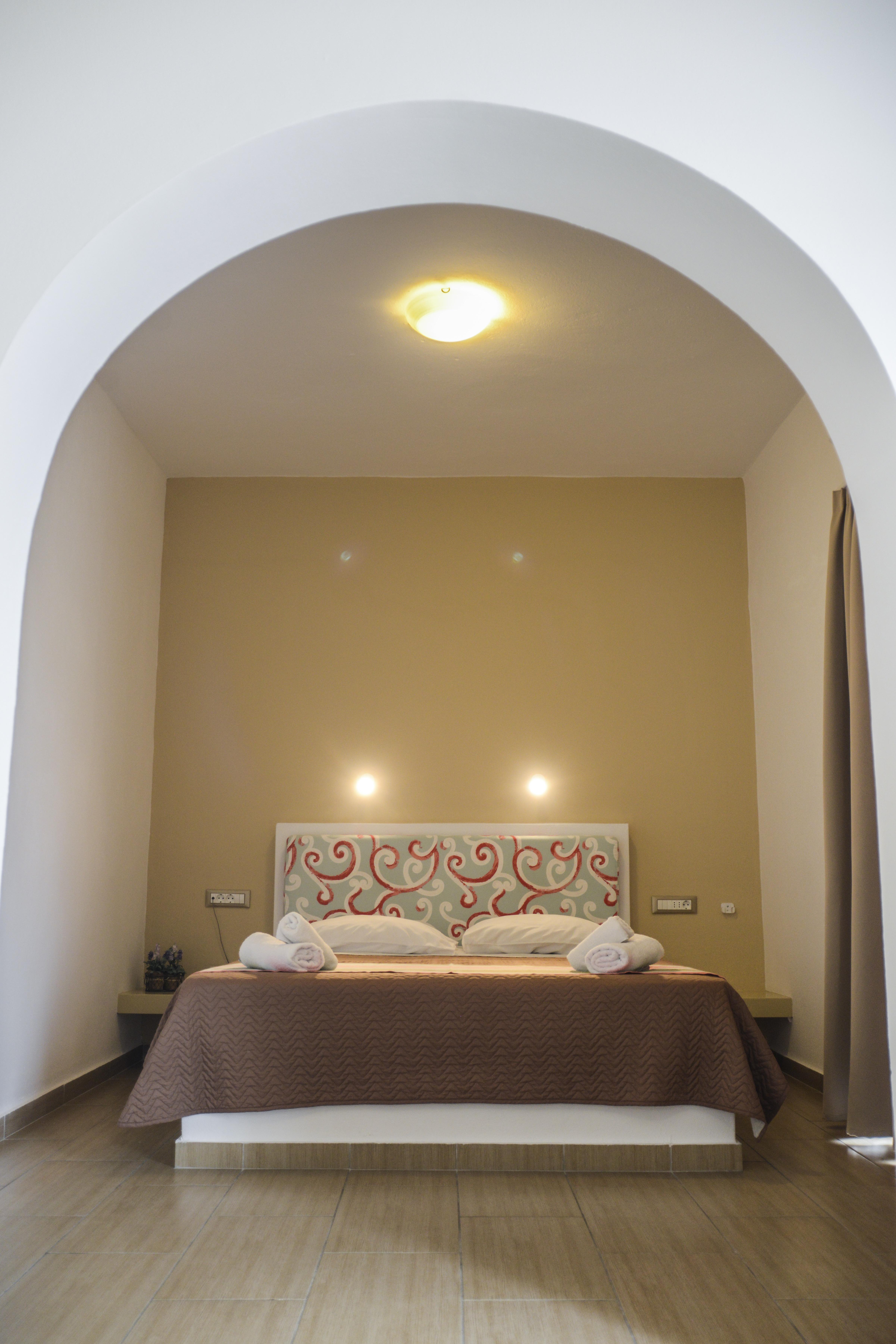 Omiros Hotel Мессария Экстерьер фото